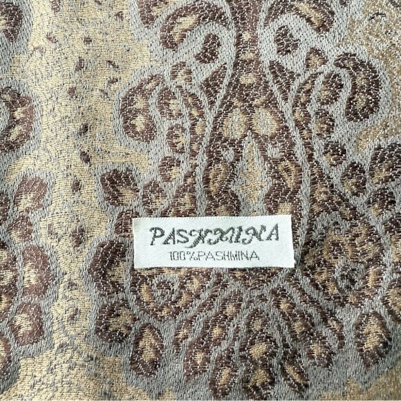 Pashmina Champagne Paisley Print Boho Scarf Shawl - Picture 6 of 8